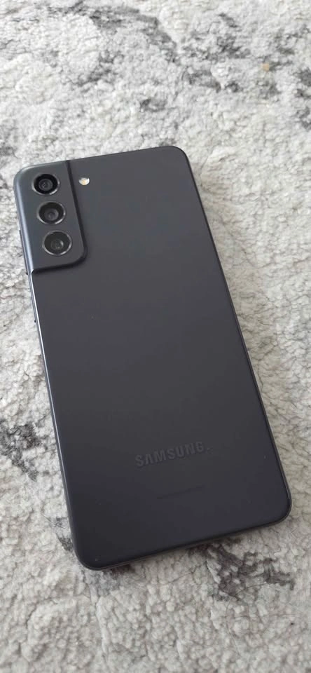 Samsung Galaxy S21 FE 5G - photo 3
