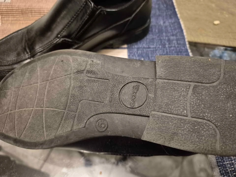 Boys Dress Shoes - size 5 - photo 3
