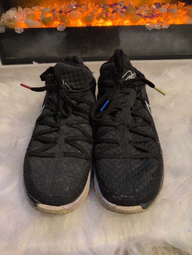 LeBron 17 Low Multi Color Size 10 - photo 2
