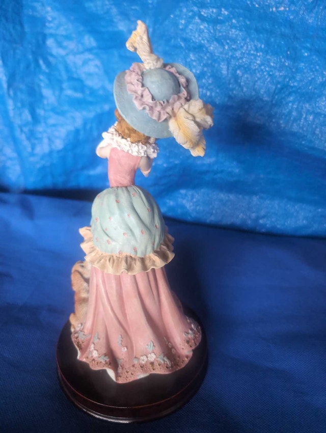 Justine Collection Figurine - photo 4