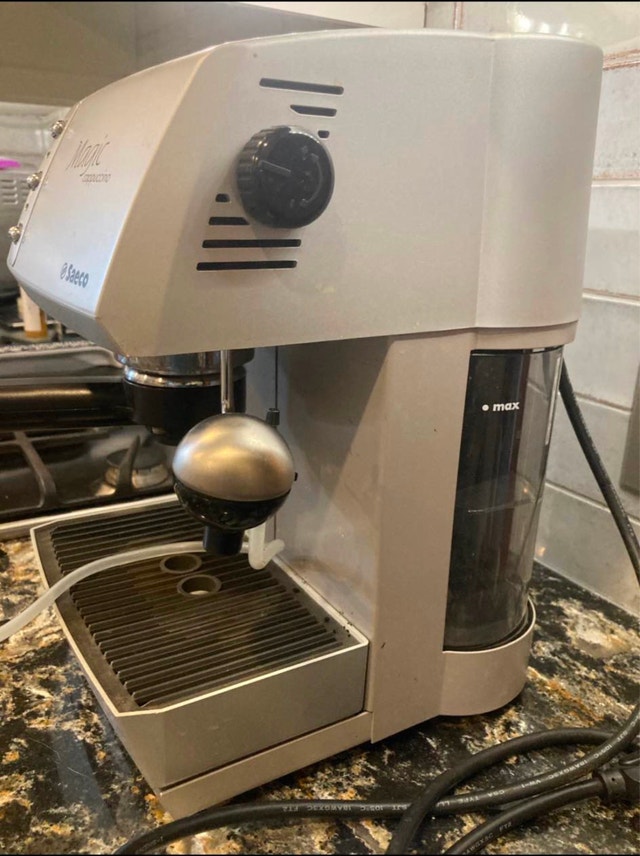 Saeco Magic Cappuccino Espresso Machine – Great Condition - photo 2