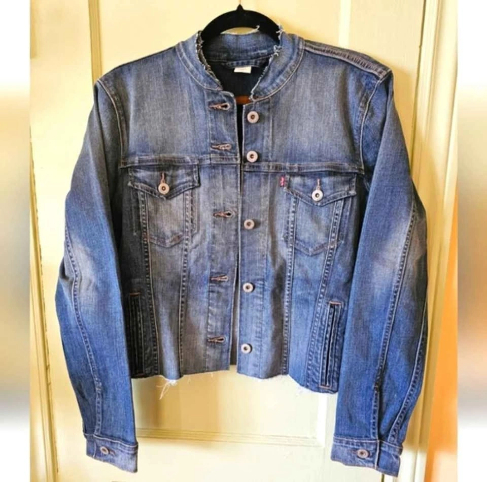 Levi's Size Large Cropped Deconstructed Altered Blue Denim Jacke - photo 2