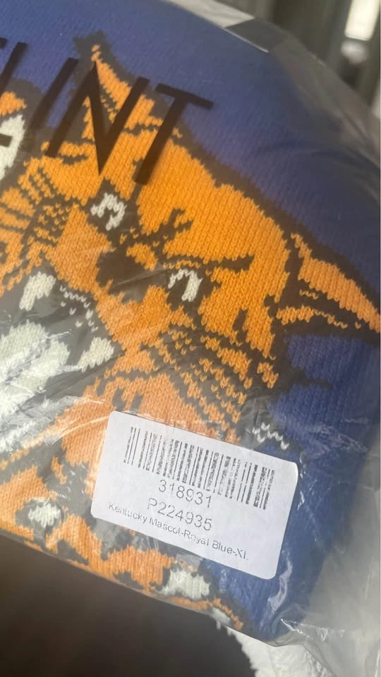 NWT Hillflint Kentucky Wildcats Mascot Sweater XL - photo 4