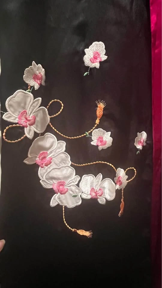 Brand New Elegant Kimono Style Satin Robe - photo 3