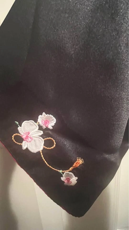 Brand New Elegant Kimono Style Satin Robe - photo 4