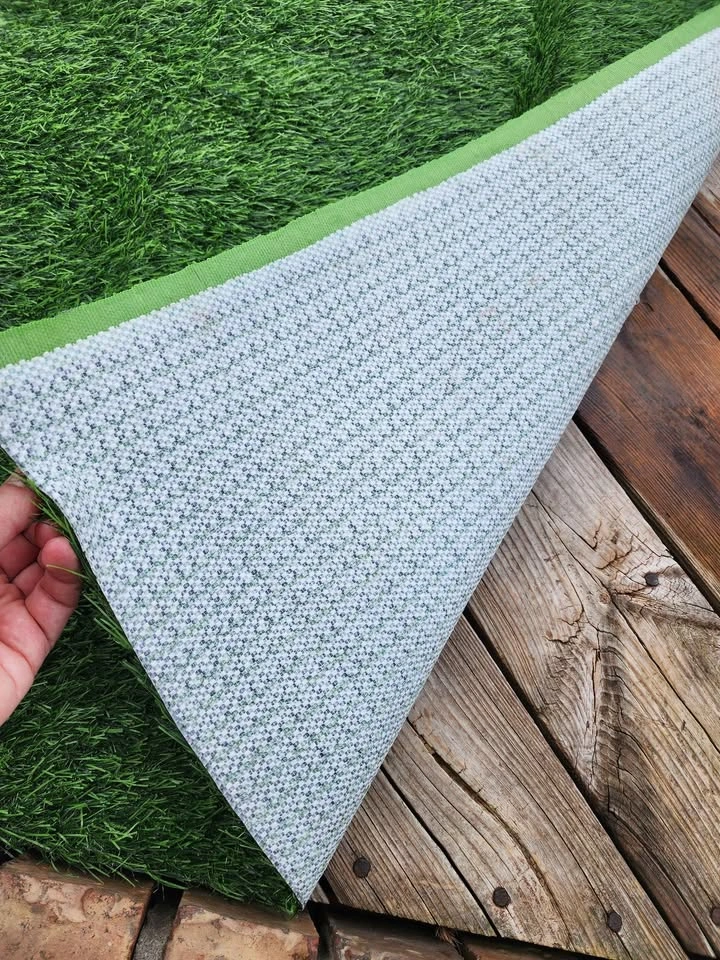 Faux grass 10x20ft - photo 3