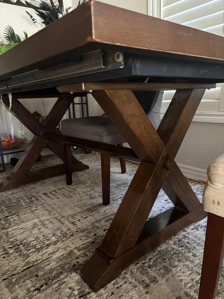 Leon Beautiful Strong Extendable Table with 4 Chairs - photo 3