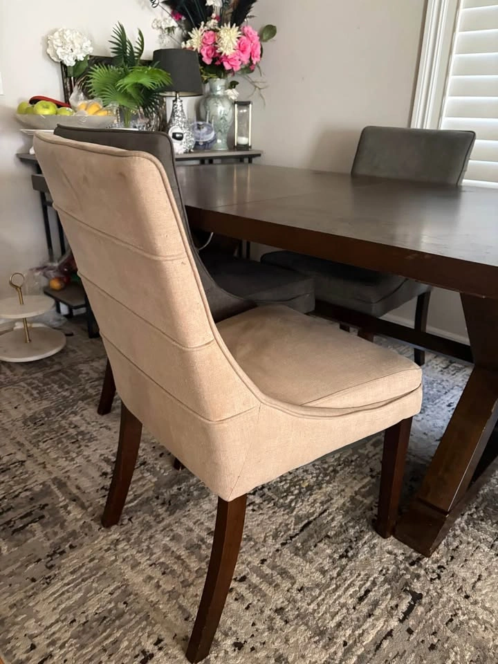 Leon Beautiful Strong Extendable Table with 4 Chairs - photo 4