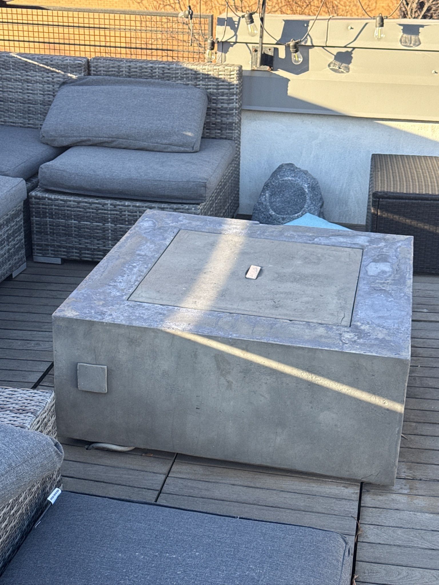 Luxury Patio Set: 6pc Sectional, Chaise Lounger, Bar, Fire Pit, - photo 5