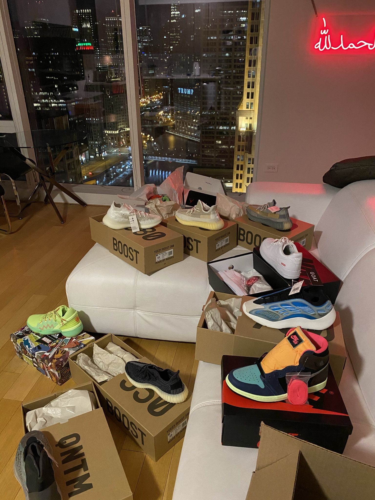 KAWS Supreme Kith Dolce Gabbana Nike Yeezy Jordan OVO Lebron - photo 3