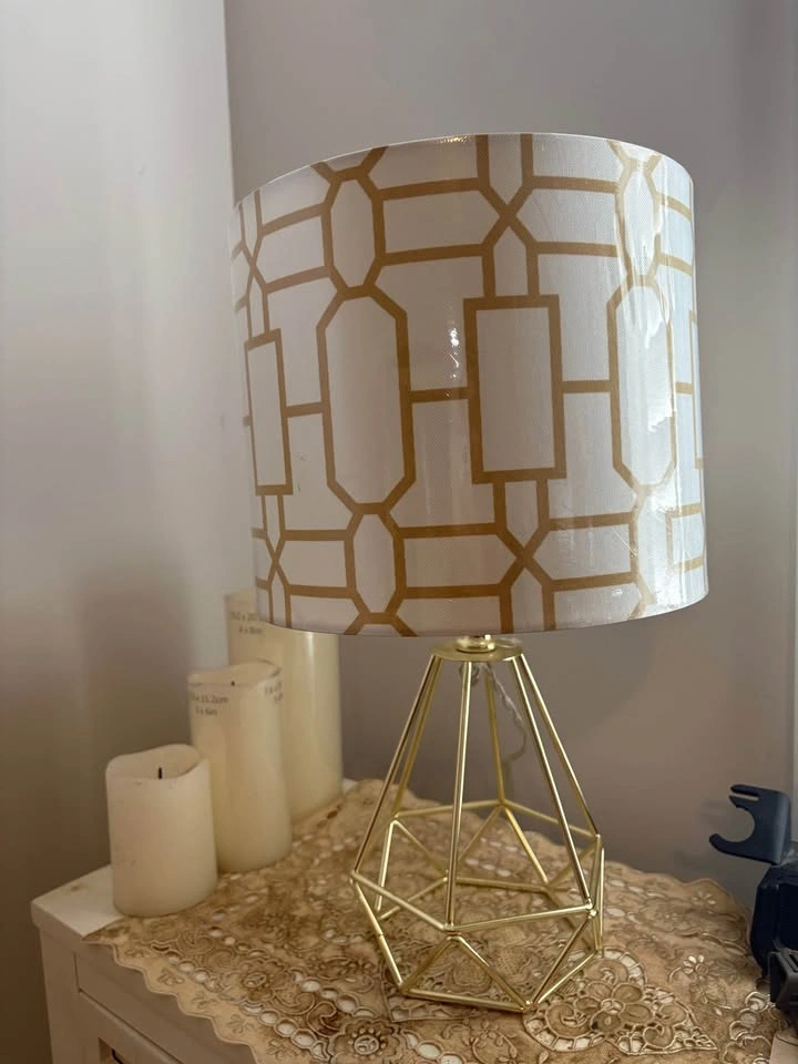 House decorations moving sale - photo 3