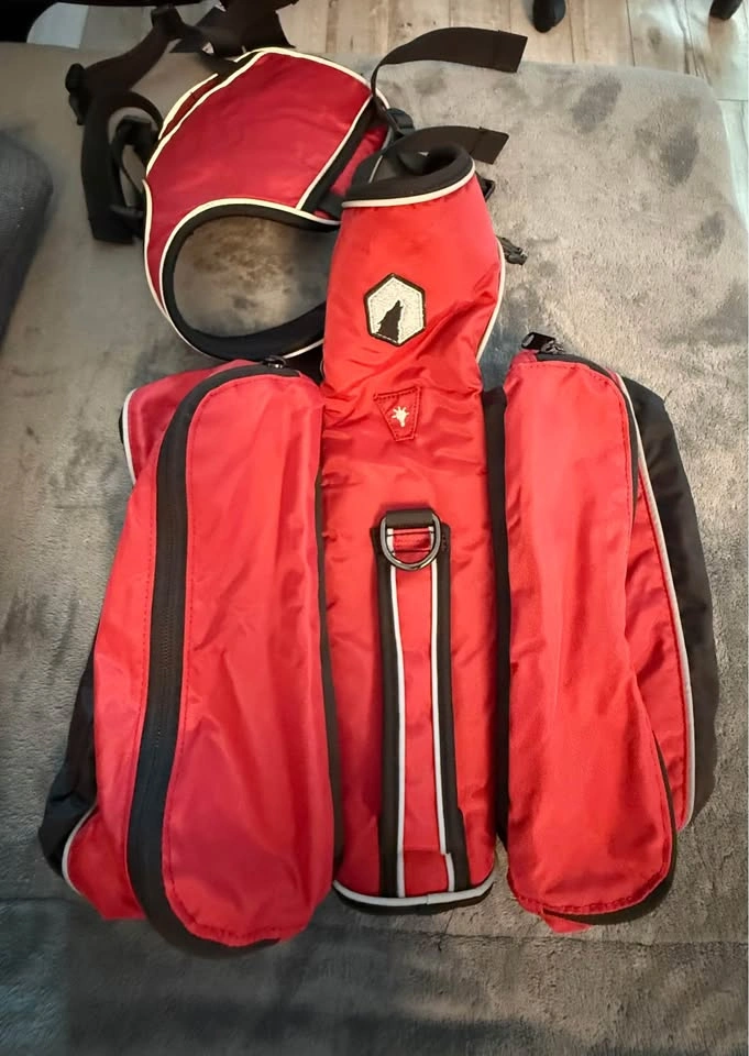 Traverse Canadian Canine Dog Day Pack - photo 4