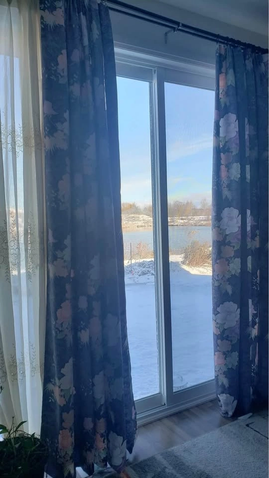 Shiny beautiful curtains 2 for big length door and two for windo - photo 2