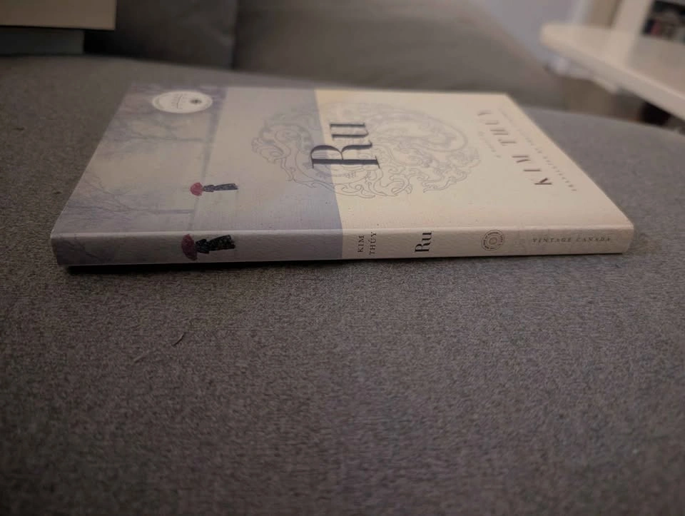 Ru by Kim Thúy - National Bestseller - photo 3