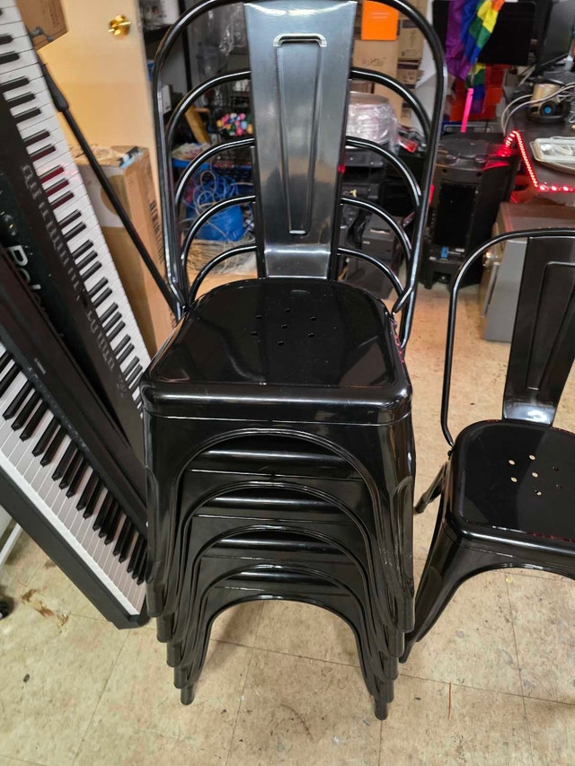 6 short black beautiful chairs - photo 3
