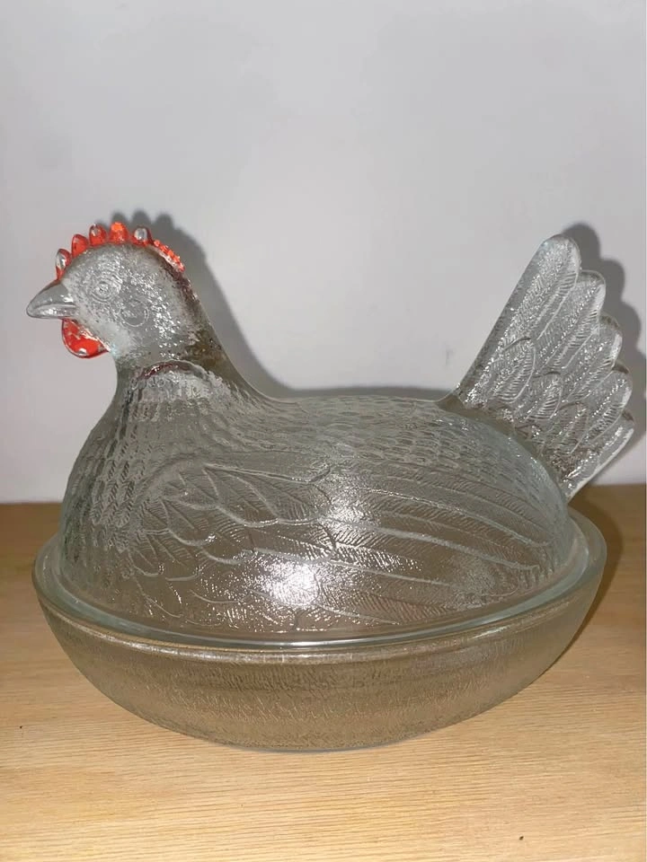 Vintage Indiana Glass Hen on a Nest