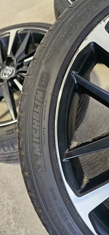 Toyota Camry Rims with All Season Tires 235/40R19 - photo 5