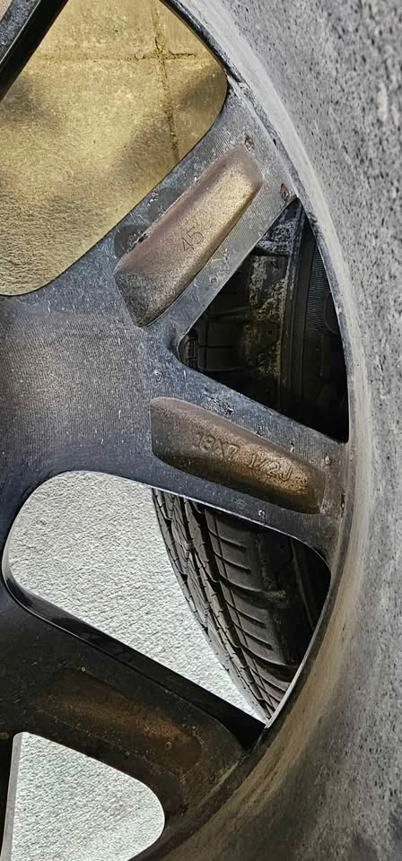 Toyota RAV4 OEM Rims with All Season Tires 235/55R18 - photo 4