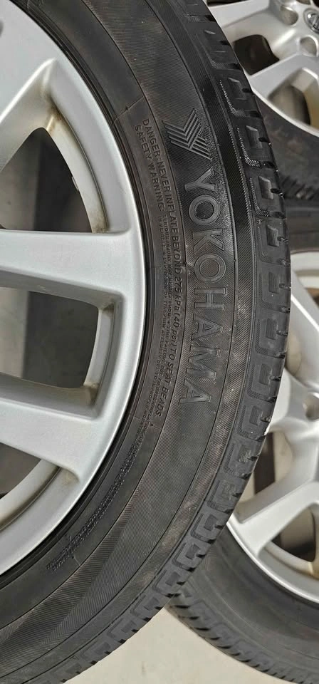 Nissan Rogue/X-Trail OEM Rims with All Season Tires 225/55R18 - photo 2