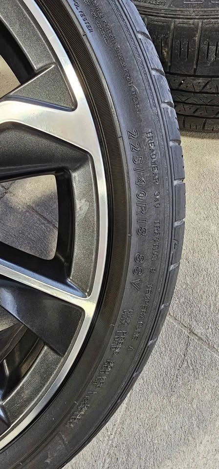 Toyota Corolla OEM Rims with All Season Tires 225/40R18 - photo 2