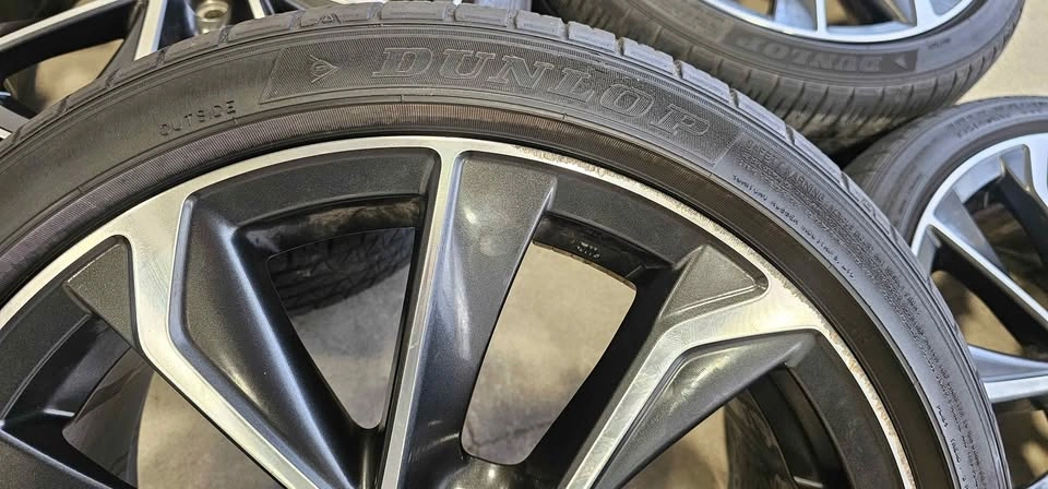 Toyota Corolla OEM Rims with All Season Tires 225/40R18 - photo 3