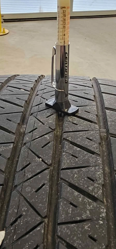 Toyota Corolla OEM Rims with All Season Tires 225/40R18 - photo 5