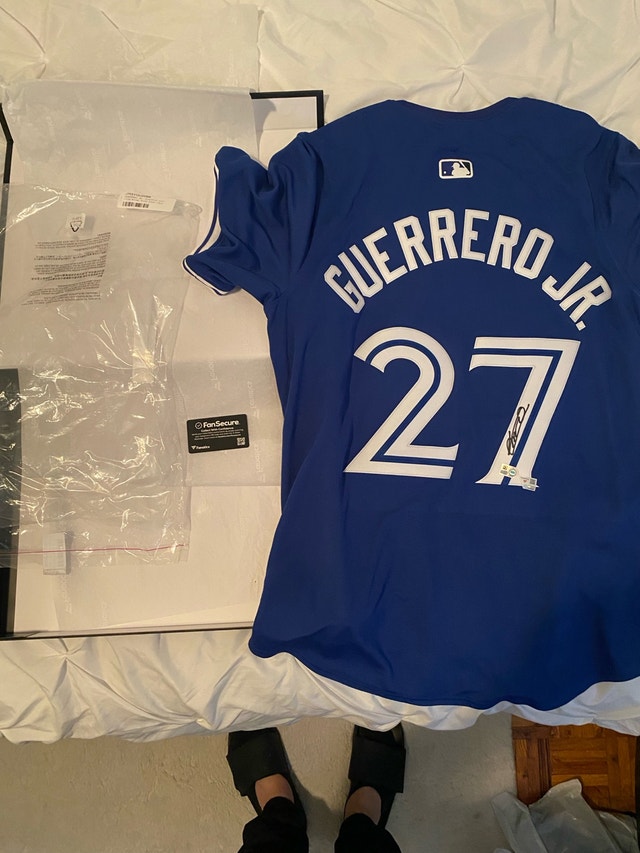 Vladimir Guerrero Jr Signed Jersey - photo 2