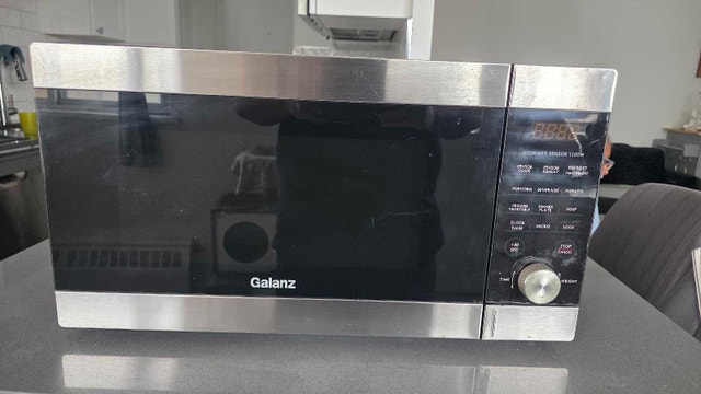 Galanz Microwave Oven - photo 2