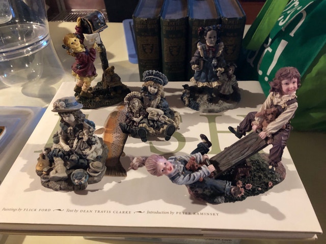 Lot of Yesterday Childs Figurines - photo 2