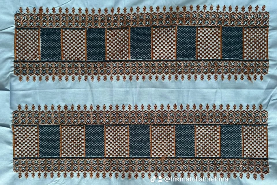 Afghan Men Machine Embroidered - photo 2