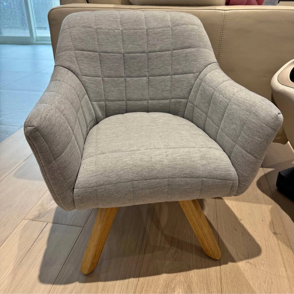 Grey arm chair for kids