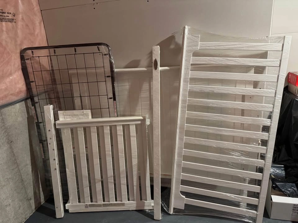 Graco Paris 4-in-1 Convertible Crib - White