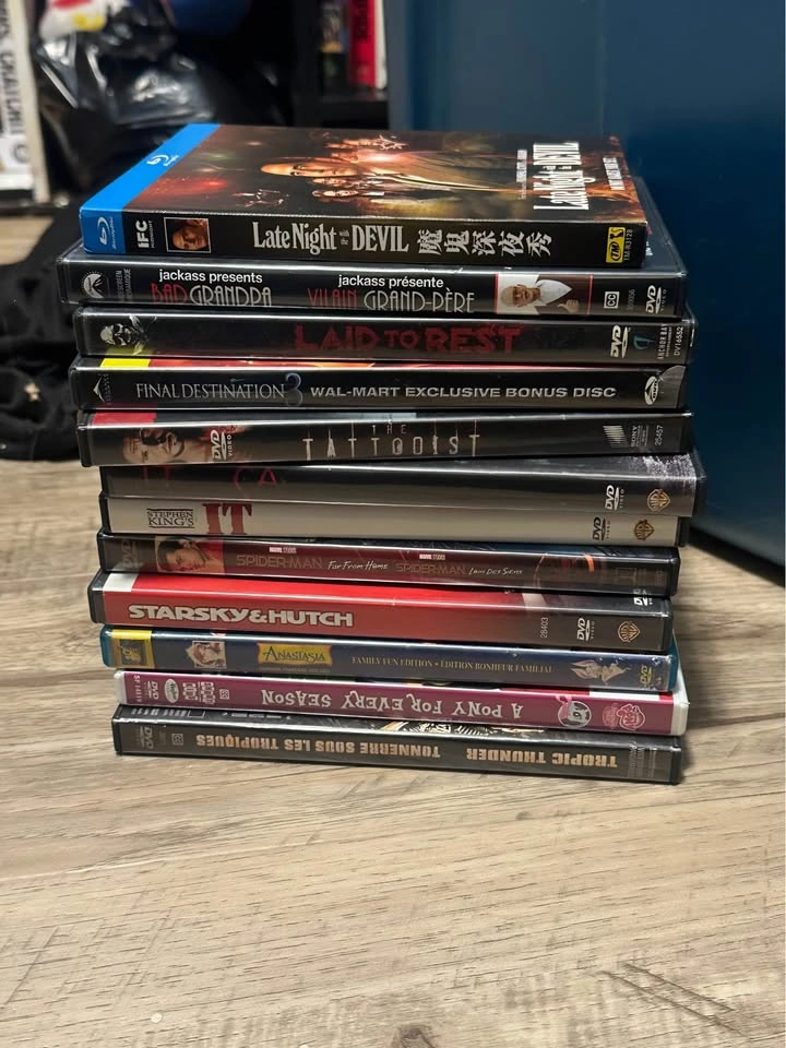 A small lot of very cool and good movies. - photo 2