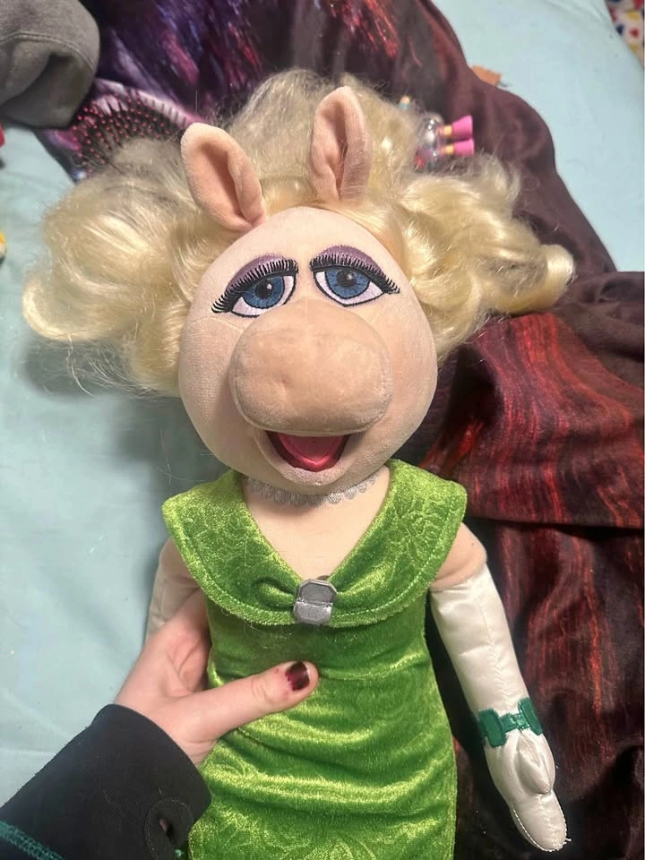 Muppets Most Wanted Miss Piggy