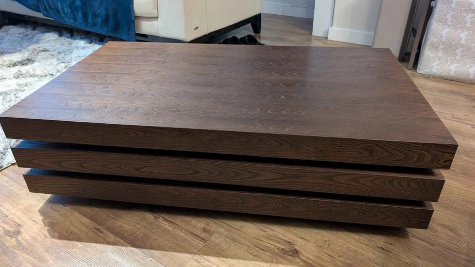 Stylish Wood Coffee Table - photo 3