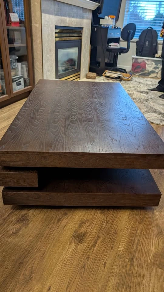 Stylish Wood Coffee Table - photo 4