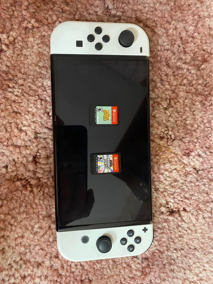 Nintendo Switch OLED Bundle – Excellent Condition – Ready to Pla - photo 5