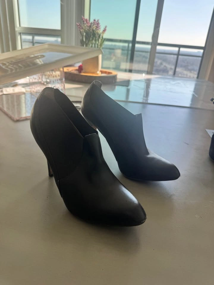 Black high heel ankle boots - photo 4