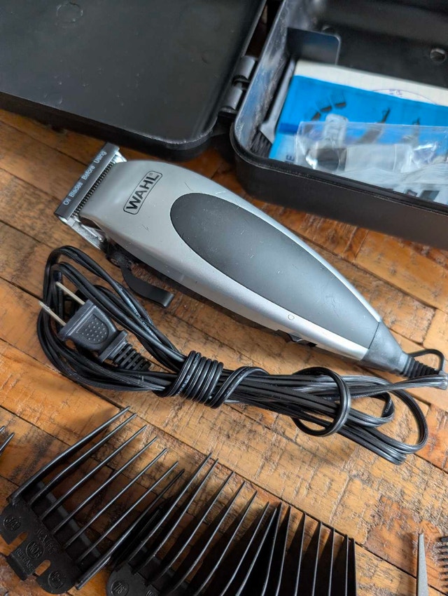 Wahl Corded Hair Clipper Set – 20+ Pieces, For Parts/Repair - photo 2