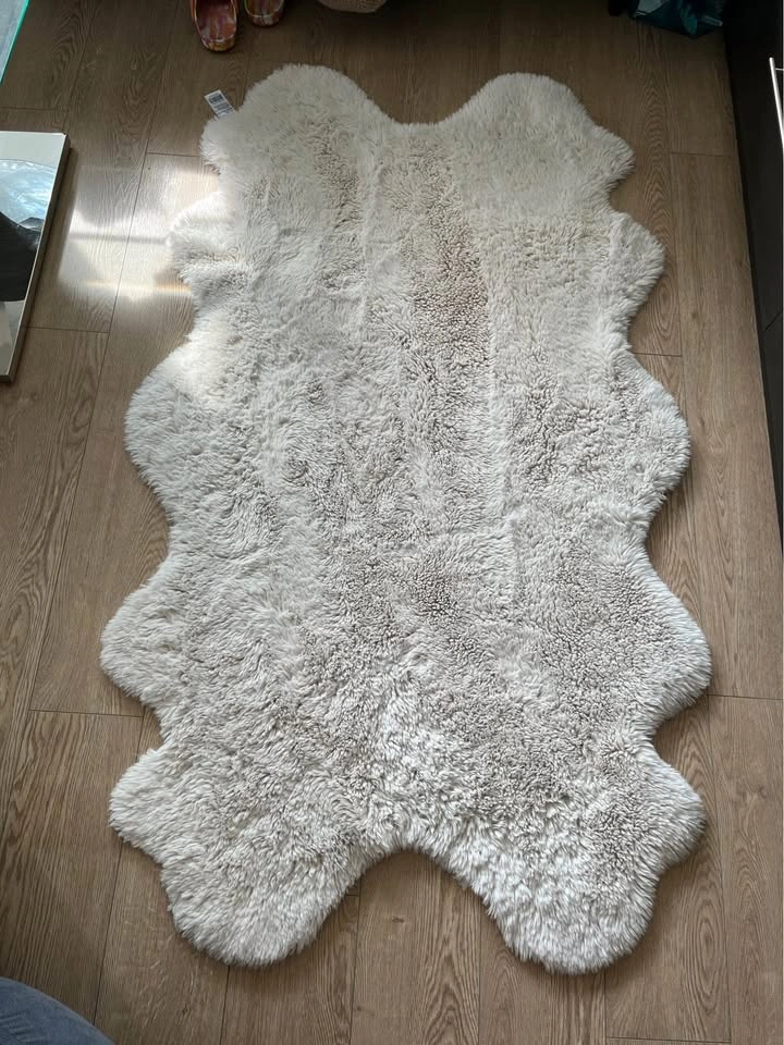 Faux Fur Rug - photo 2