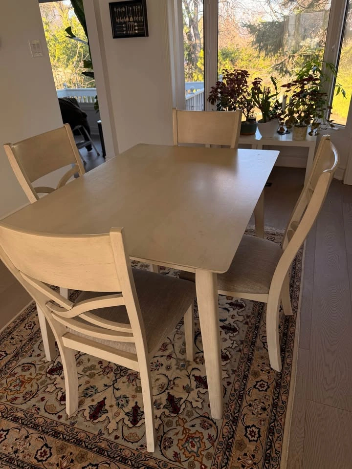 Dining Table and Chairs - Set of 5 Pieces - photo 3