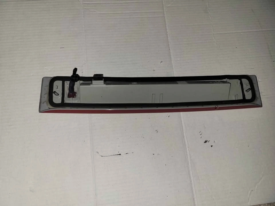 Volvo XC90 Third Brake Light 2007-2014 - photo 2