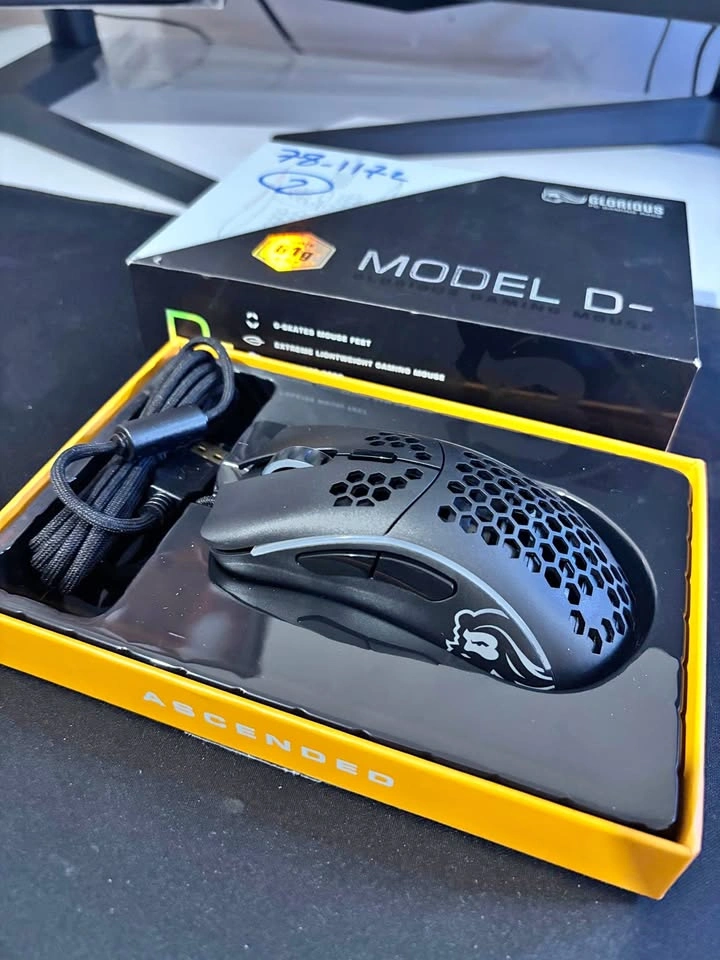Glorious Model D Minus Honeycomb Mouse