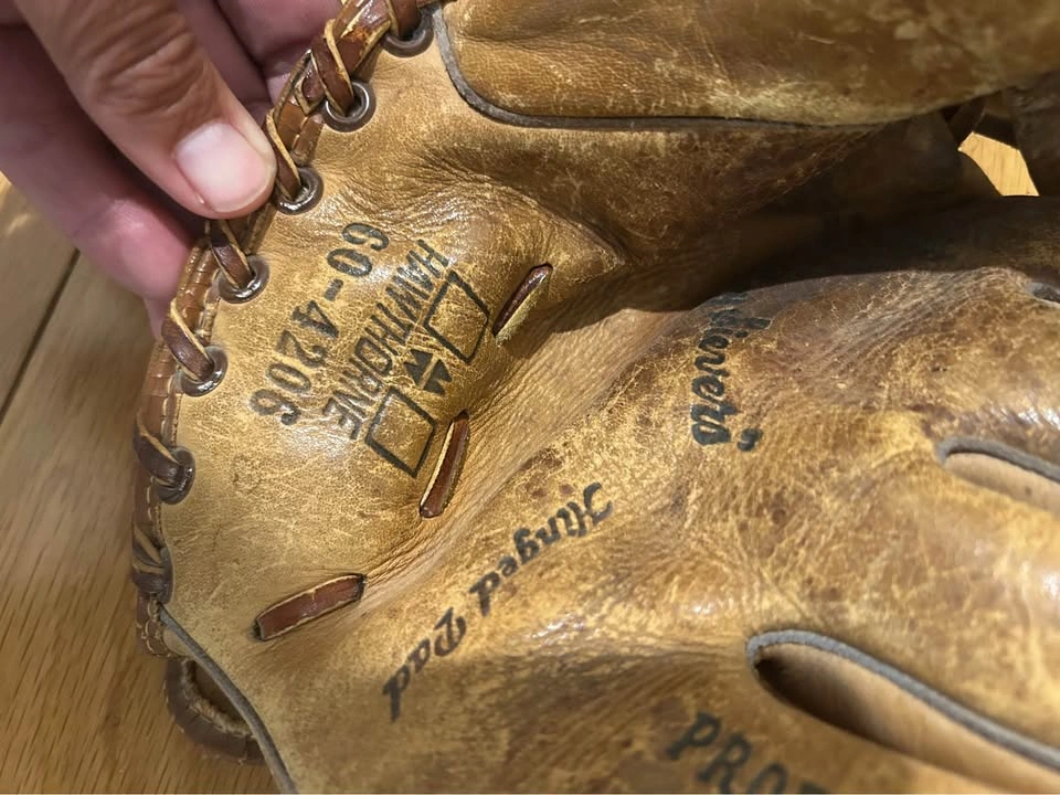 Vintage Hawthorne Baseball Glove & Hutch Catchers Mitt - photo 2