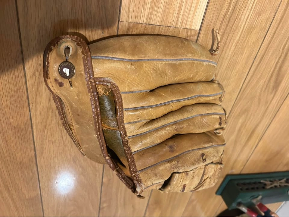 Vintage Hawthorne Baseball Glove & Hutch Catchers Mitt - photo 3