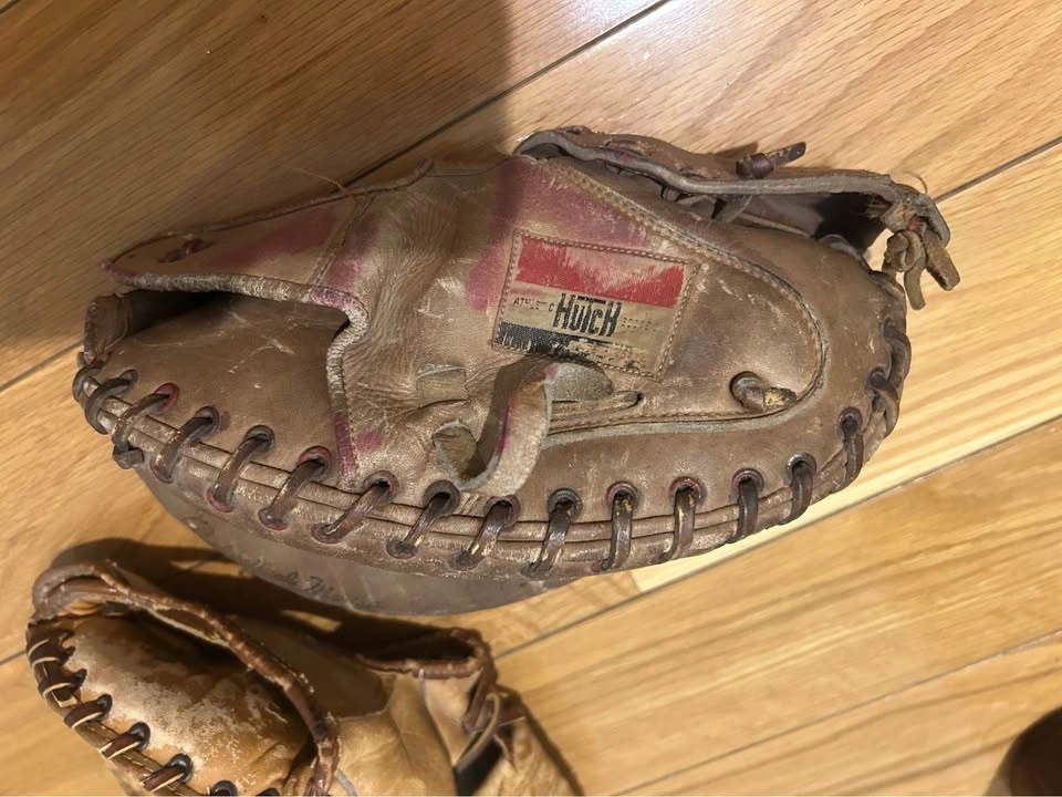 Vintage Hawthorne Baseball Glove & Hutch Catchers Mitt - photo 5
