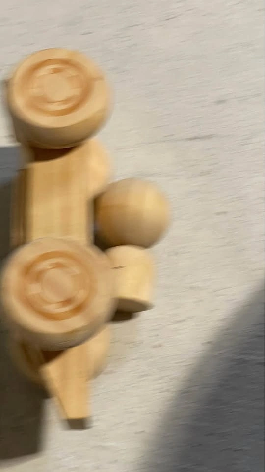 Cool wooden race car with driver - photo 4