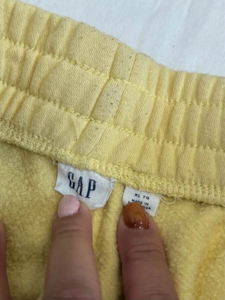 GAP Butter Yellow Sweatshorts - photo 4
