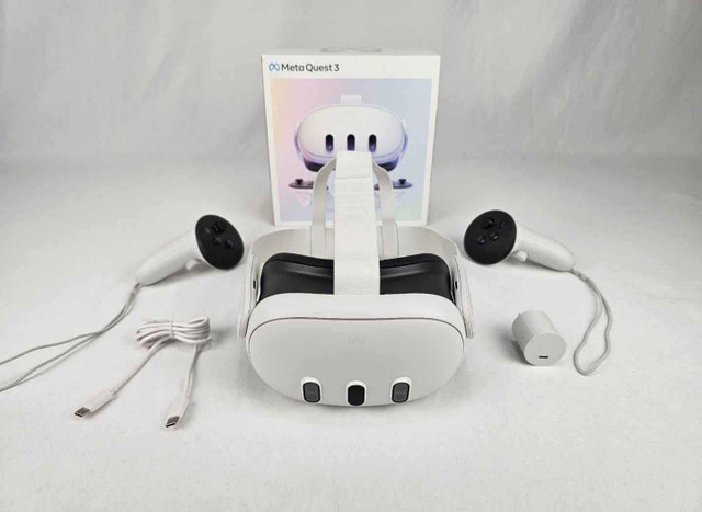 Meta Quest 3 / Oculus Quest 3 VR Headset