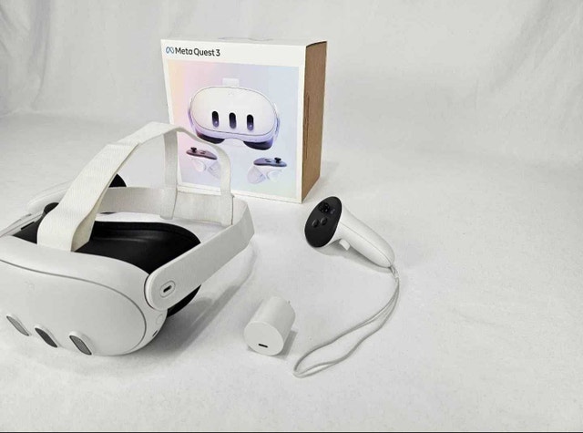 Meta Quest 3 / Oculus Quest 3 VR Headset - photo 4